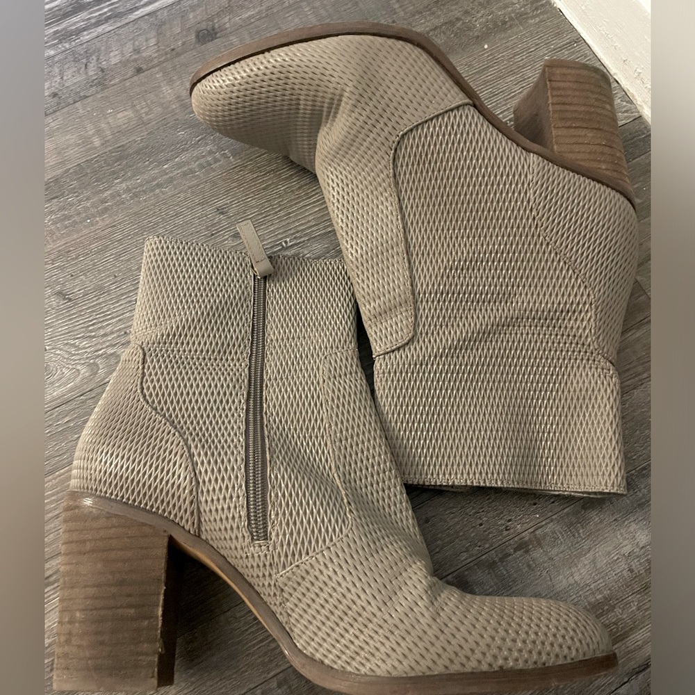 Taupe Heeled Hinge Ankle Boot Size 10